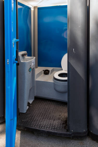 Best High-end porta potty rental  in Russellville, AL